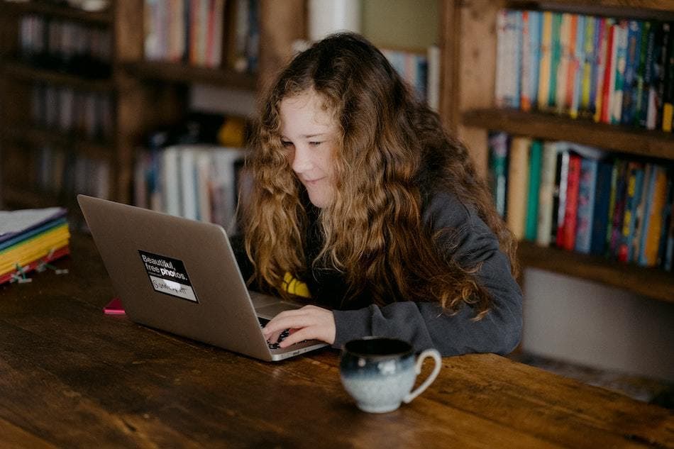 self directed learner using study tips in homeschooling
